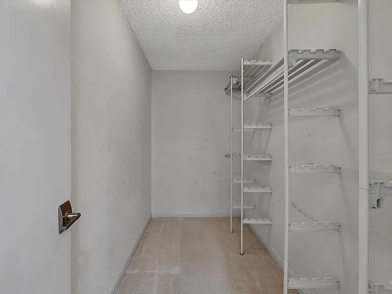 821 Figwood Ct — Photo 24