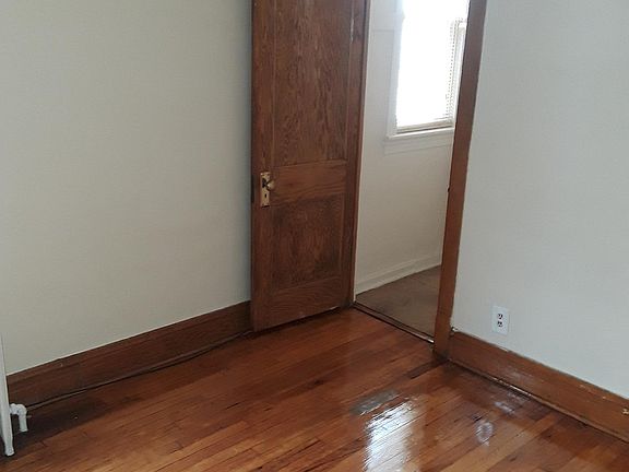 4th image of 5939 S Maplewood Ave #2