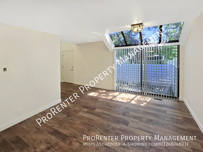 975 E Essex Court Way #3 — Photo 5