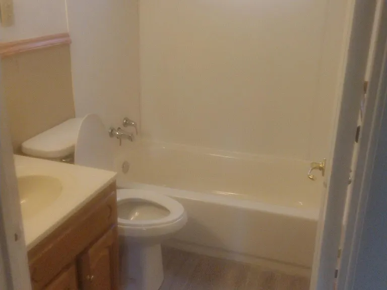 1103 Richard Dr — Photo 7