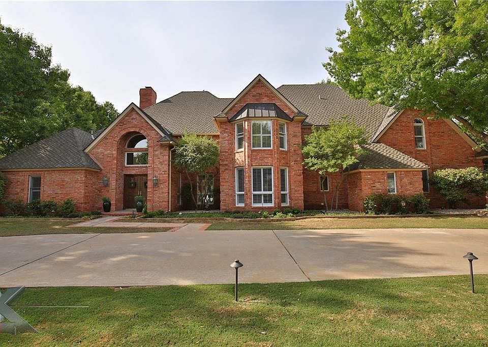 1st image of 2441 Spyglass Hill Ct
