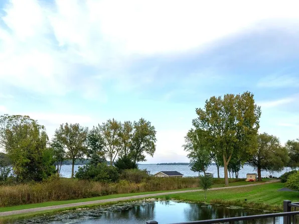 N24W30426 Crystal Springs DRIVE, Pewaukee, WI 53072