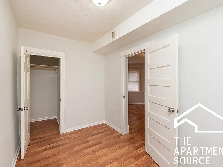 2026 N Kedvale Ave #G — Photo 12