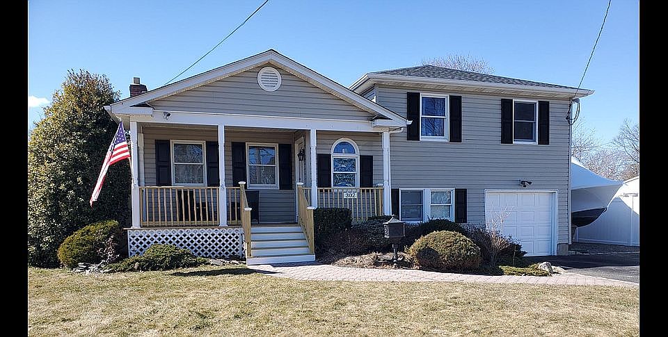1st image of 302 Candee Ave