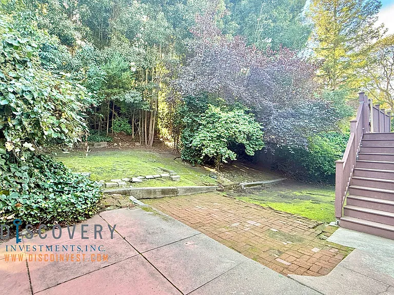 6301 Broadway Ter — Photo 23