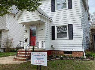 14234 Cedarwood Ave, Lakewood, OH