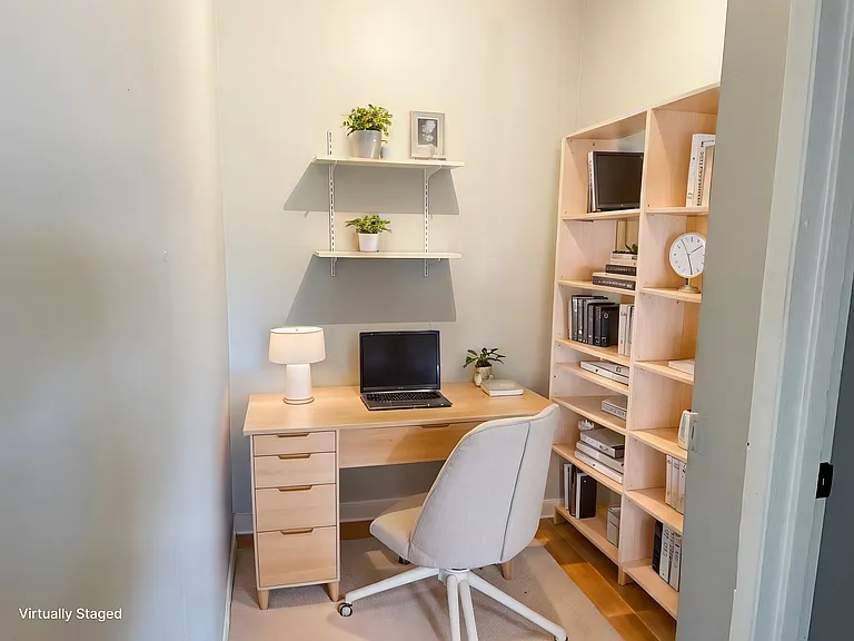 15 Saunderson Ave — Photo 7