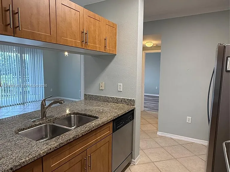 6482 Emerald Dunes Dr #303 — Photo 8