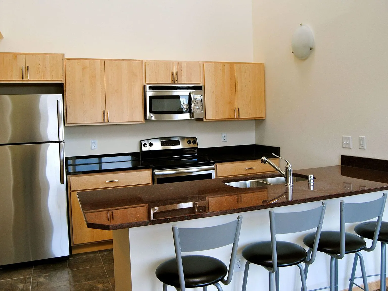 Brooks House — Photo 4
