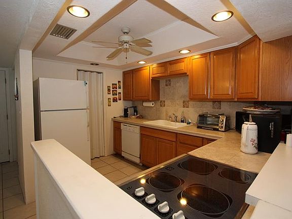 4th image of 133 Breakers Ct APT 102