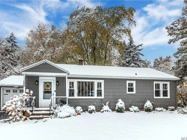 1057 Elliott Dr, Lewiston, NY 14092