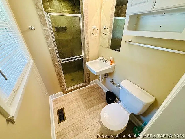 434 Windsor Rd — Photo 34