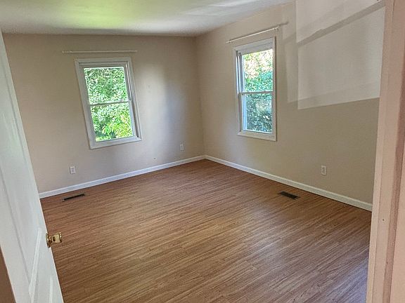 5th image of 16 Van Nydeck Ave #1
