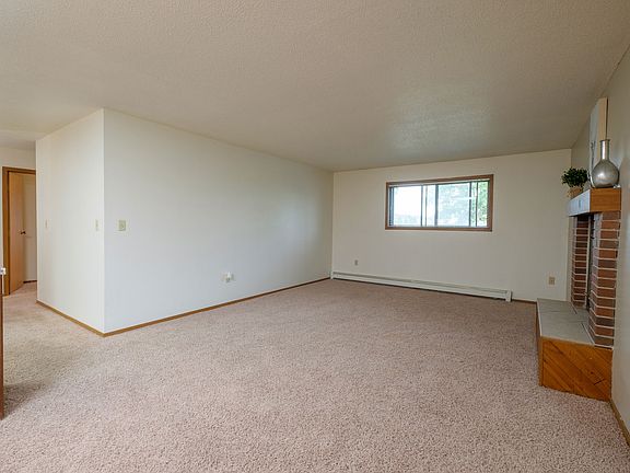 Cedars 2 Apartments ; Living Room