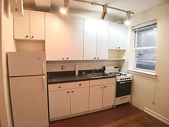 Rented by Moises Farhart, LREB