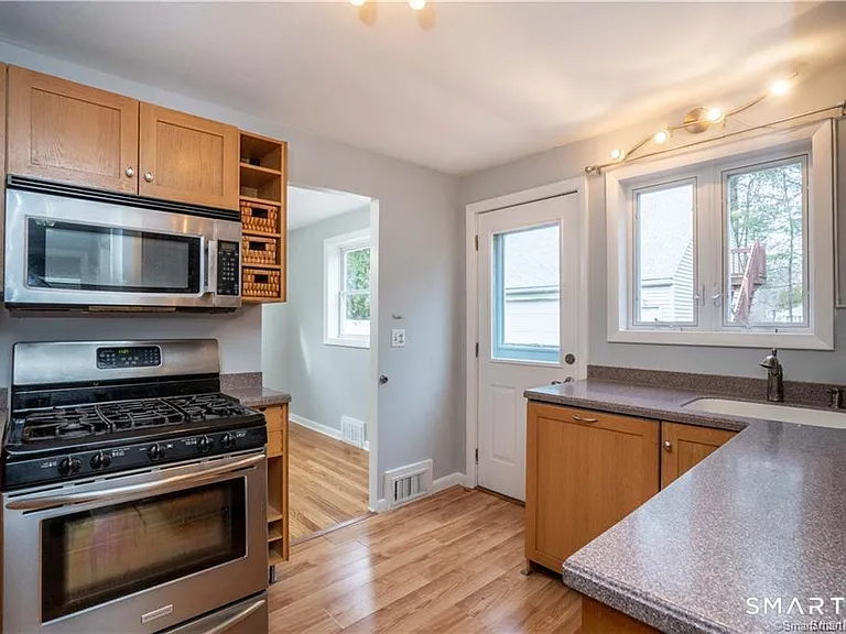 34 John Smith Dr — Photo 10