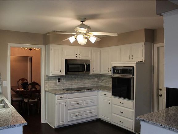 2nd image of 433 Merriman Dr