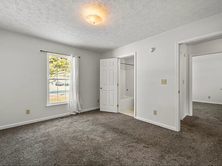 810 W Gaston Dr — Photo 7