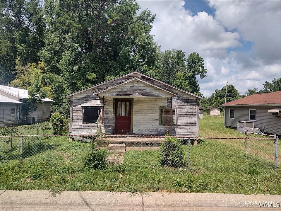 1st image of 3230 Taylor Cir