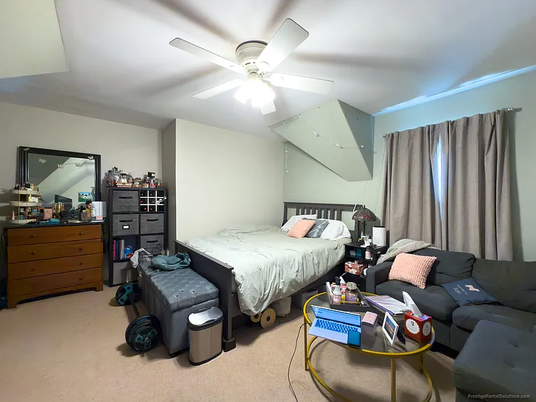 318 N Harvard St #1 — Photo 15