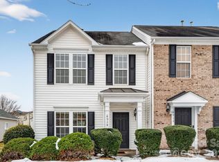 4914 Sunburst Ln, Charlotte, NC 28213