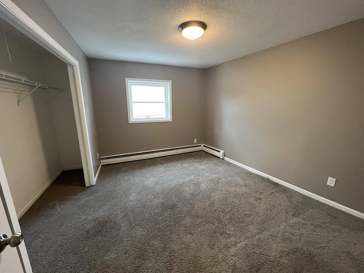 74 Birch Ave S - 4 — Photo 4