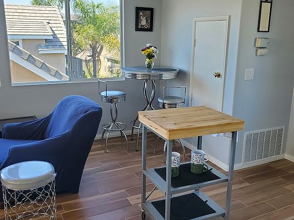 High top breakfast table.