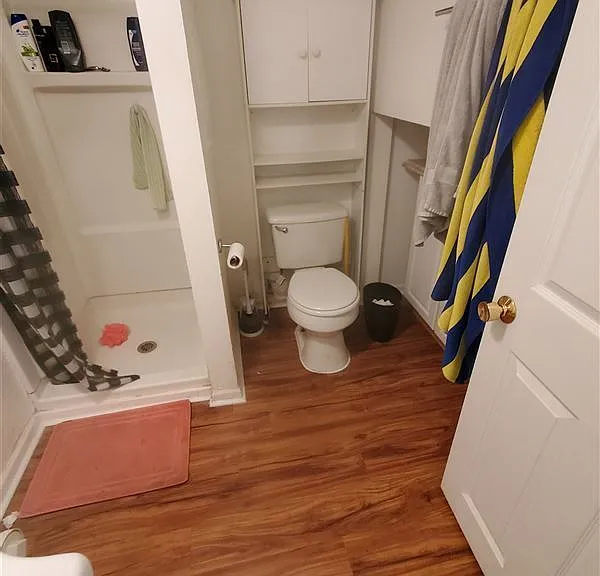 518 Lawrence St — Photo 38