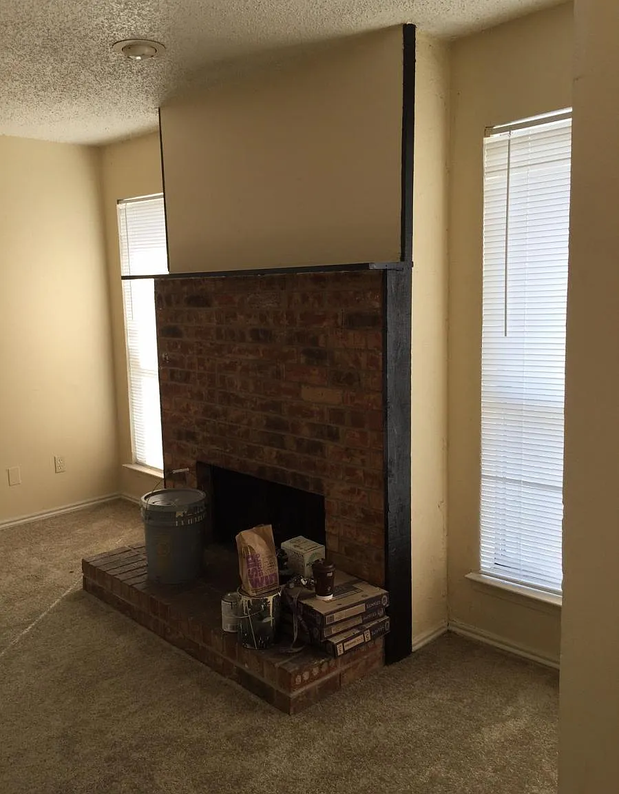 2 bed, 940 sqft, $1,360 — Photo 1