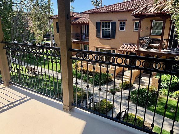 4th image of 16 Vinca Ct