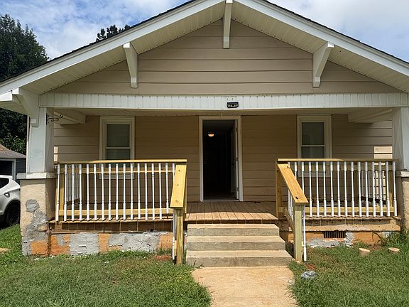 2nd image of 404 Greer Ave