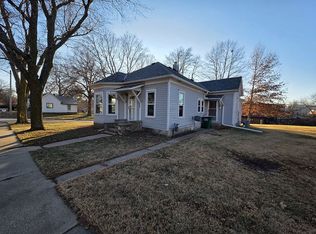 605 I St, Pawnee City, NE 68420