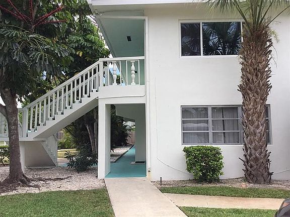 3rd image of 316 SE 1st St APT 4C