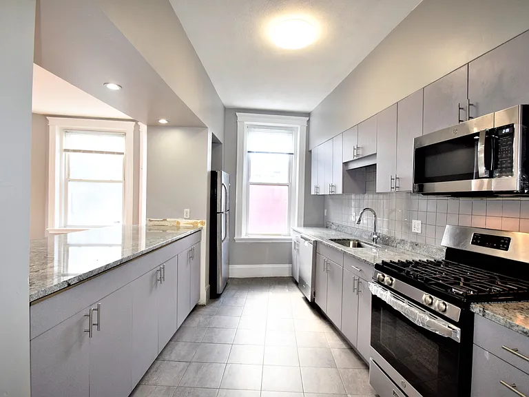 83 Glenville Ave #1 — Photo 5