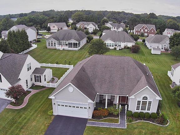 5th image of 37219 Lord Baltimore Ln