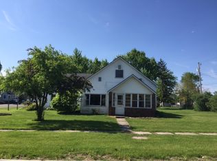 454 E Lake St, Knox, IN 46534