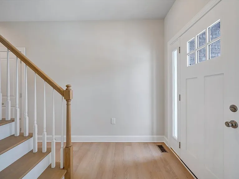 1031 Wild Fox Ct — Photo 9