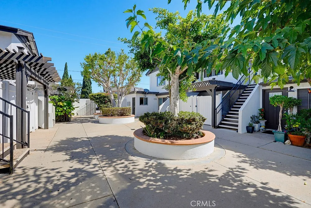 3 bed, 1167 sqft, $3,600 — Photo 4