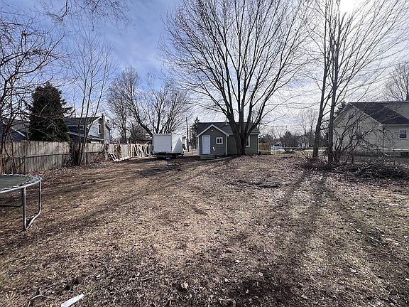 3rd image of 5131 E Carpenter Rd