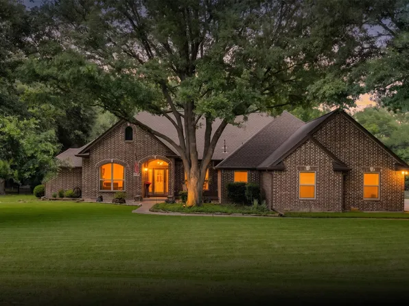 515 Seneca Dr, Waxahachie, TX 75165