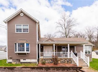 3186 Hollywood St, Mohegan Lake, NY 10547