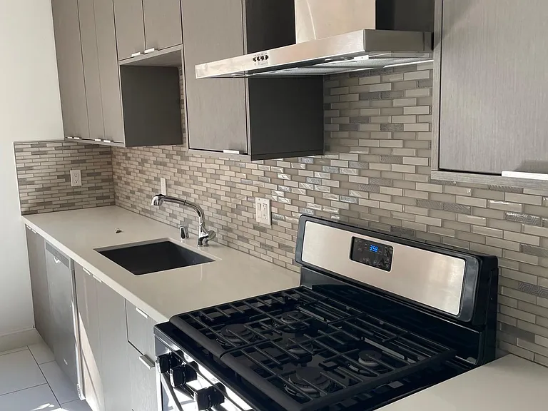 1640 Euclid Ave #3 — Photo 7