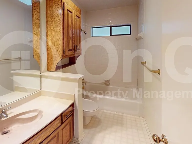 5511 Timber Green Dr — Photo 16