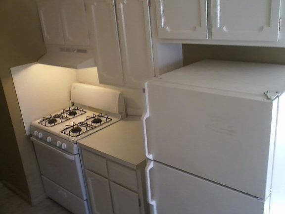 Kitchen, fridge & oven