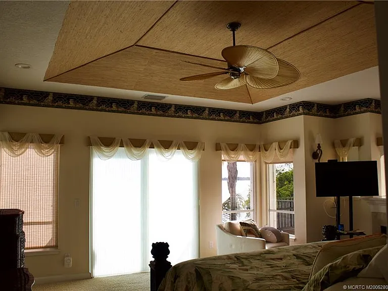 2744 NW Howard Creek Ln — Photo 22