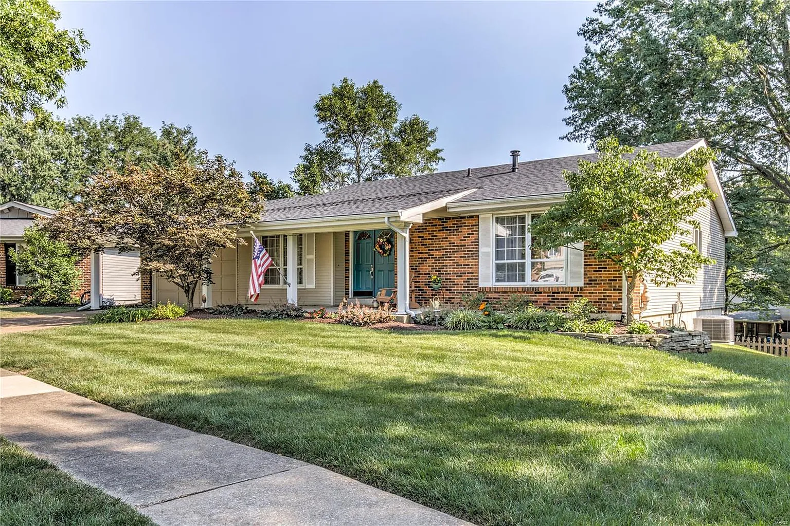 1120 Foxworth Ct photo 1