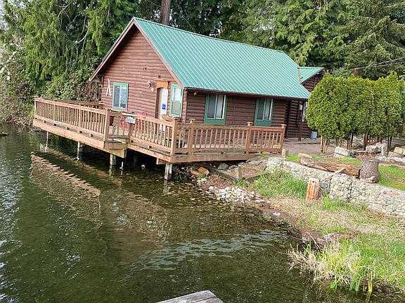 2nd image of 8020 Mount Tacoma Dr SW