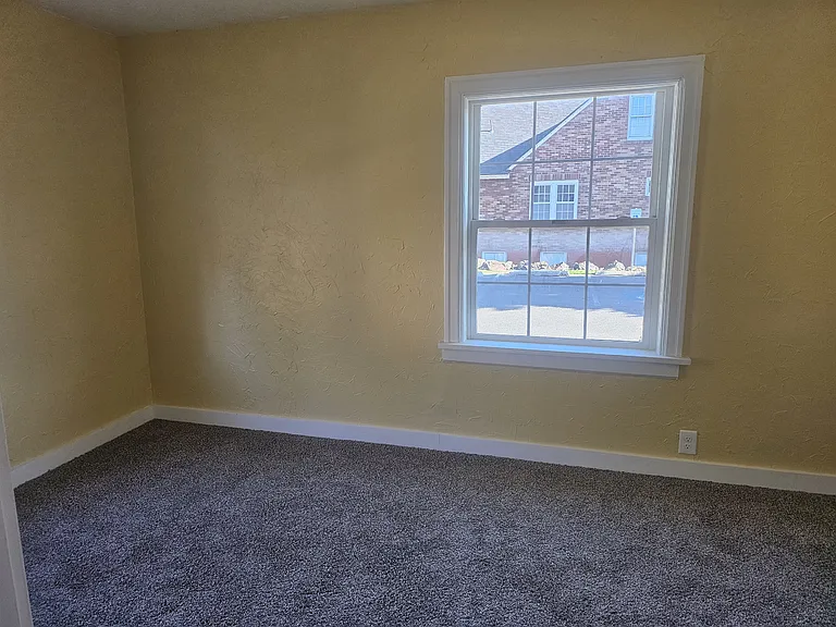 2924 N Argonne Rd — Photo 18