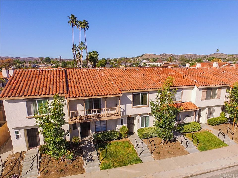 1st image of 9220 Carlton Oaks Dr