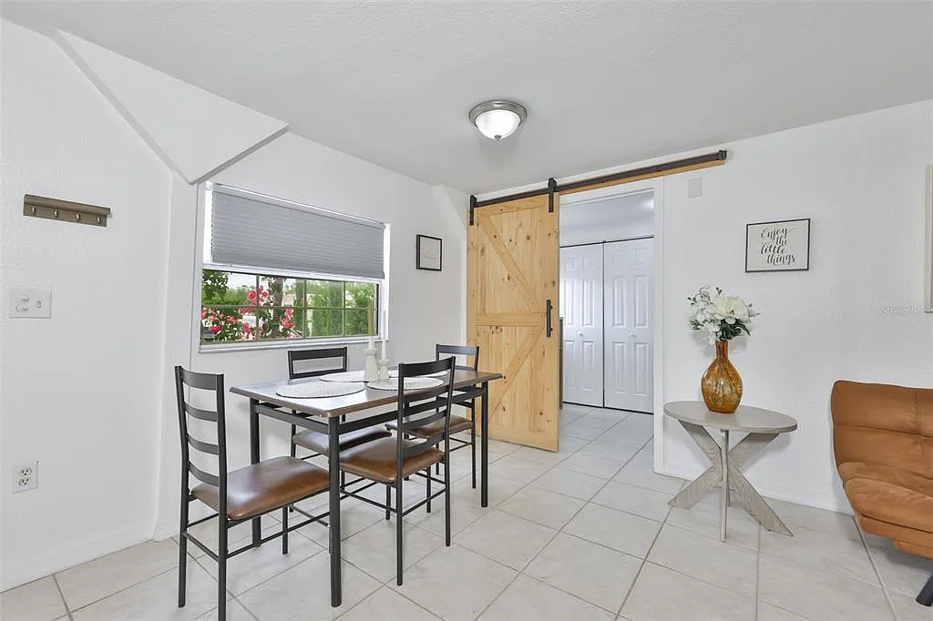 1 bed, 1.0 bath, 624 sqft, $1,800 — Photo 3